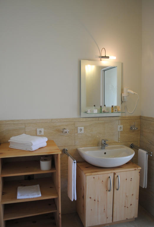 Gartler's Appartements Kalsdorf bei Graz Zimmer foto